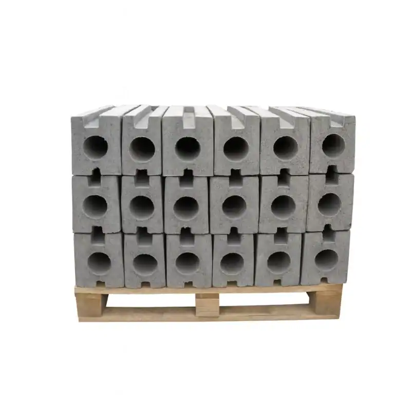 Betonpalen met gat