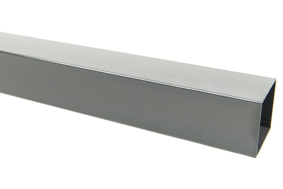 Vierkante paal 60/60/1,50mm x L. 150cm + boringen